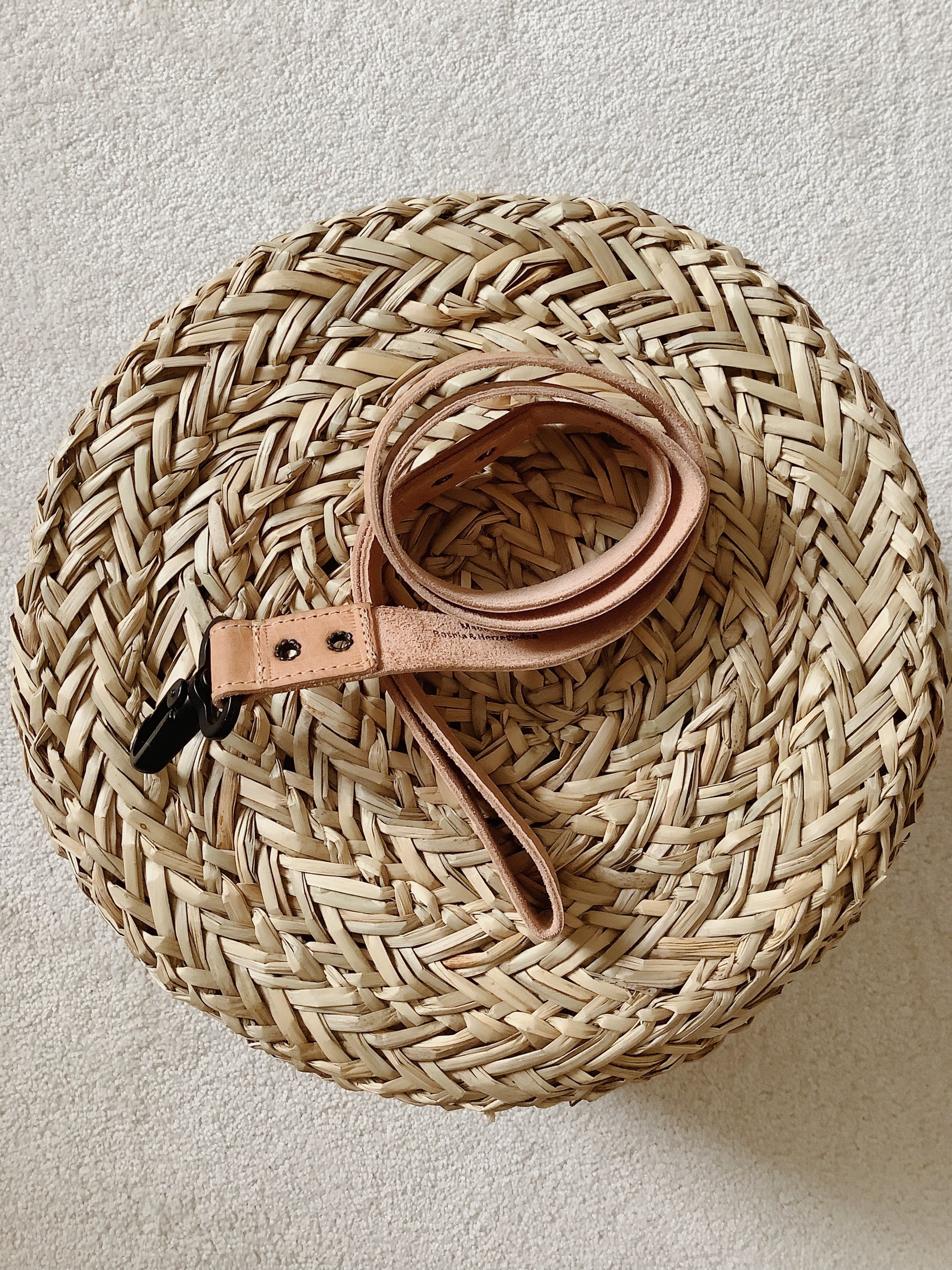 Vegetable tanned dog leash